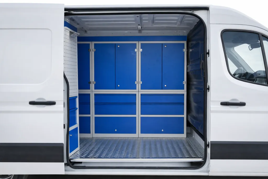 Araç İçi Dolap ve Raf Sistemleri